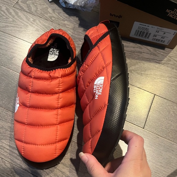 The North Face Traction Mule V mens size - Picture 6 of 6